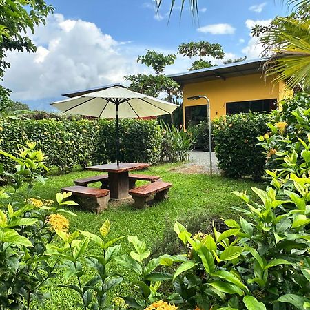 Uvita Oasis Retreat With Villa Cabins And Apartment Exterior photo