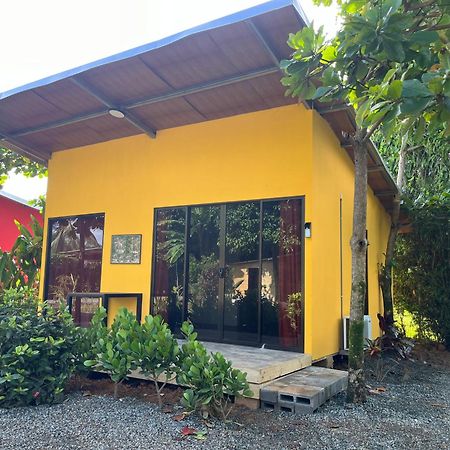 Uvita Oasis Retreat With Villa Cabins And Apartment Exterior photo