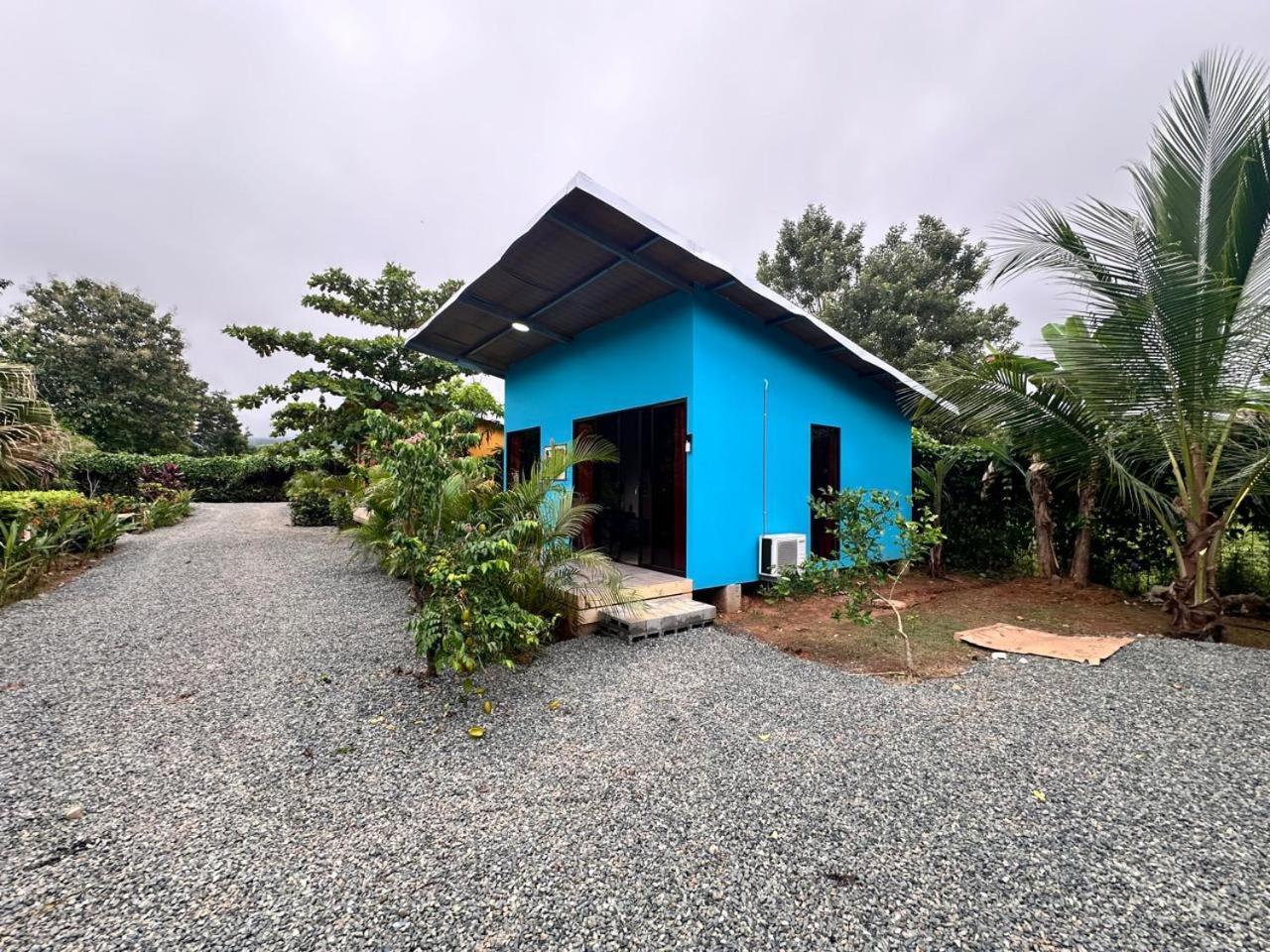Uvita Oasis Retreat With Villa Cabins And Apartment Exterior photo